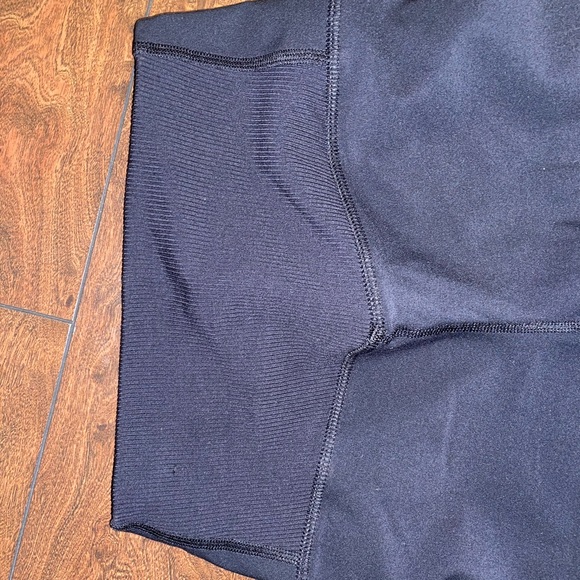 Adidas cropped black leggings - Picture 3 of 3